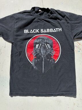 Men's Black Sabbath T-Shirt Black Logo M Spell-Out Metal 2014 Tour Ozzy Iommi UK